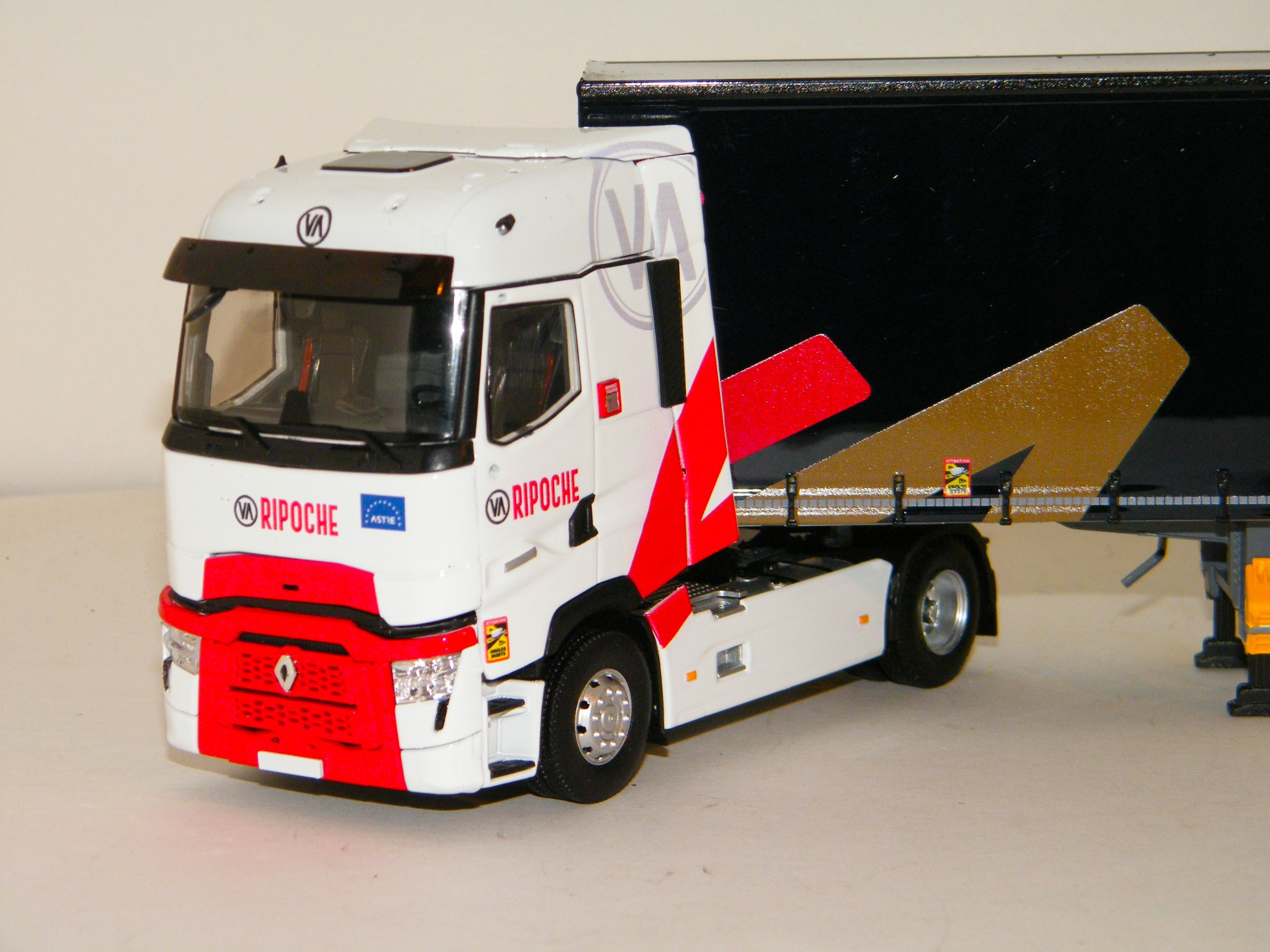 Semi-remorque Tautliner Transports Deluc – Modèle Réduit 1/43 Eligor – Occasion – Thème Transport Routier