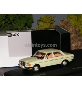 MERCEDEZ BENZ 200 D 1976 1/43 WHITE BOX 